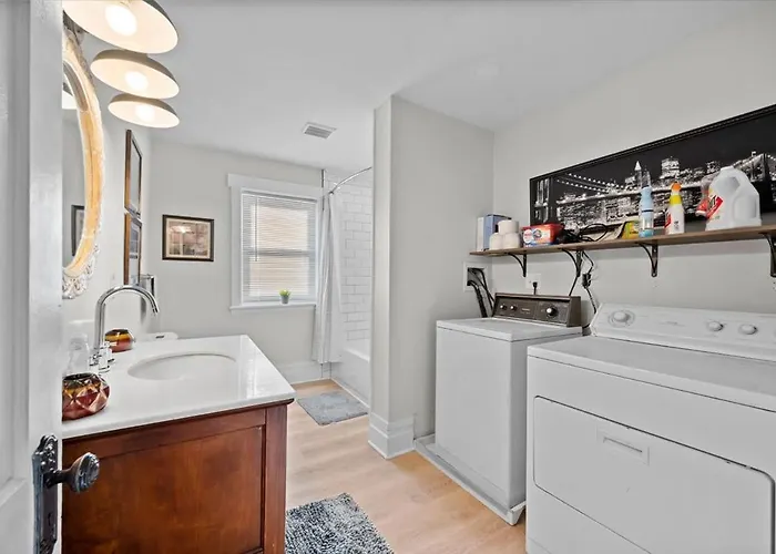 Holiday home Sophisticated Elegance In Pghs Scenic Locale Pittsburgh