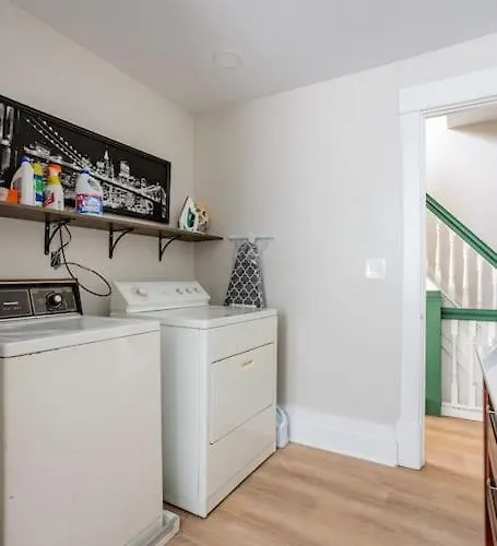 Holiday home Sophisticated Elegance In Pghs Scenic Locale *